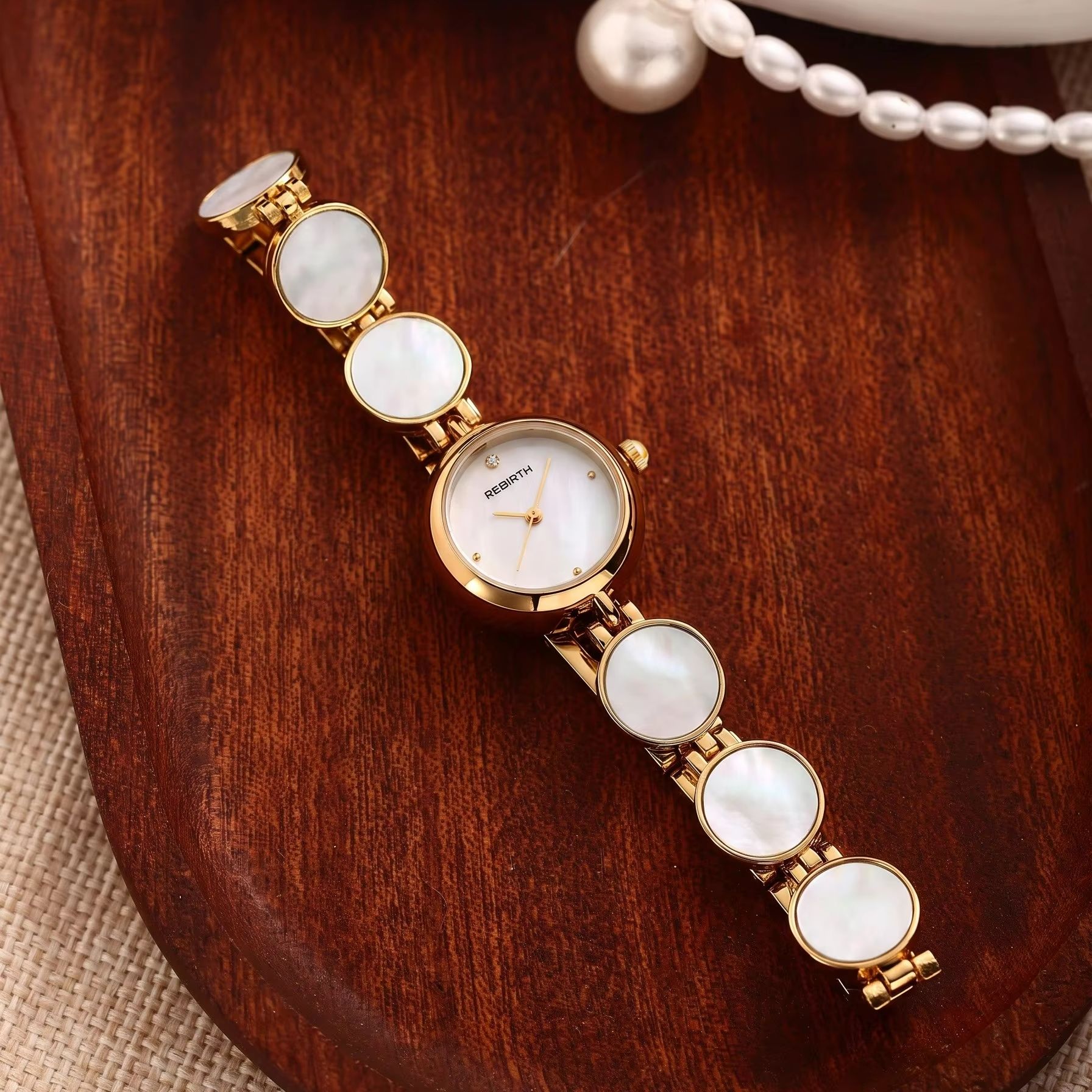 Jam Tangan Wanita Mewah Ringan - Luxury Watch Diamond ulasan dan harga