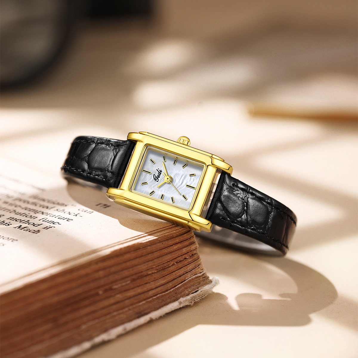 Jam Tangan Wanita Mewah Ringan - Luxury Watch Leather Strap ulasan dan harga